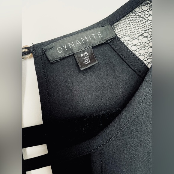 Dynamite lace black guipure top or blouse, size S - Picture 4 of 6